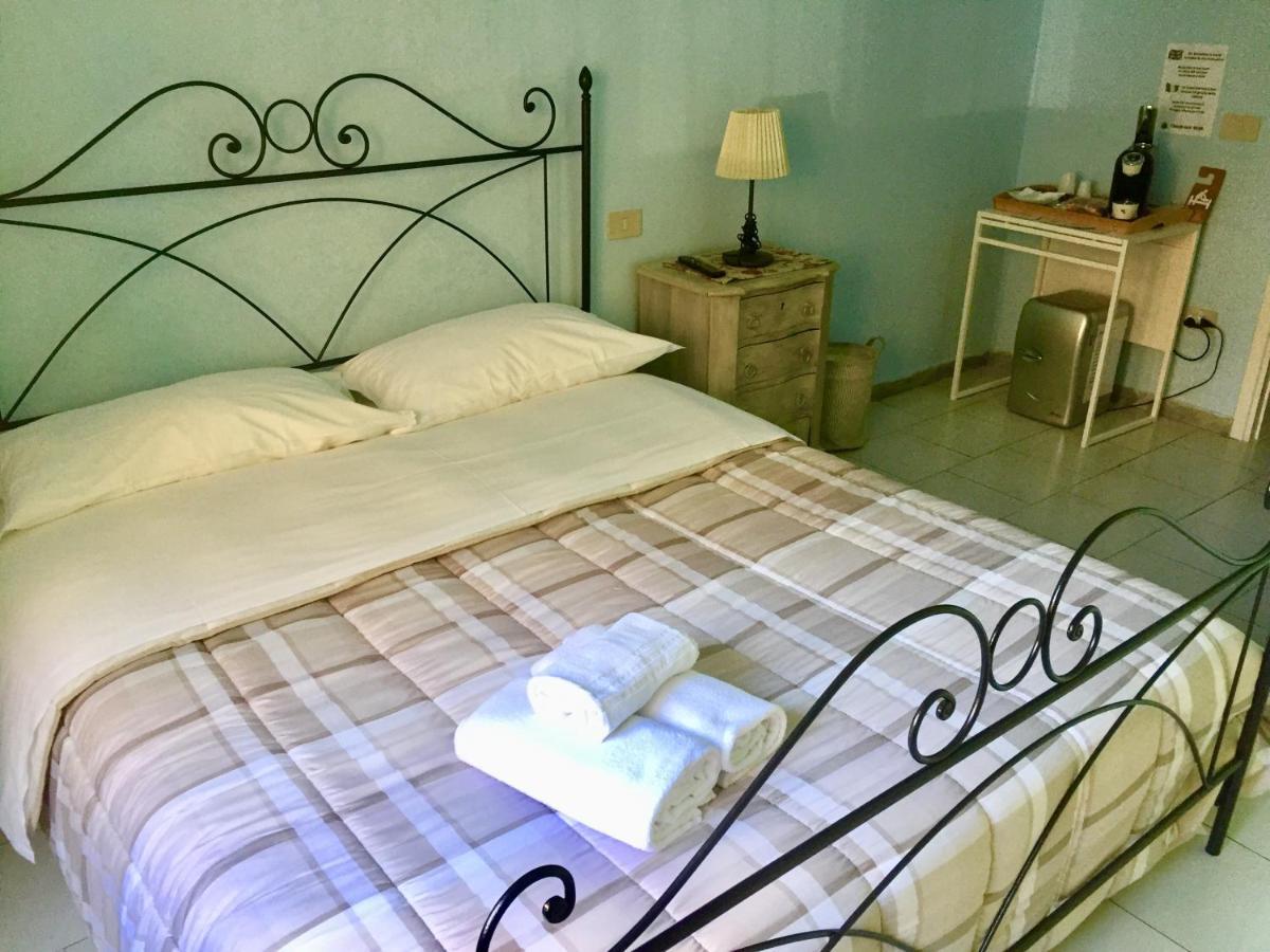 6 Keys Bed & Breakfast Pisa Exterior photo